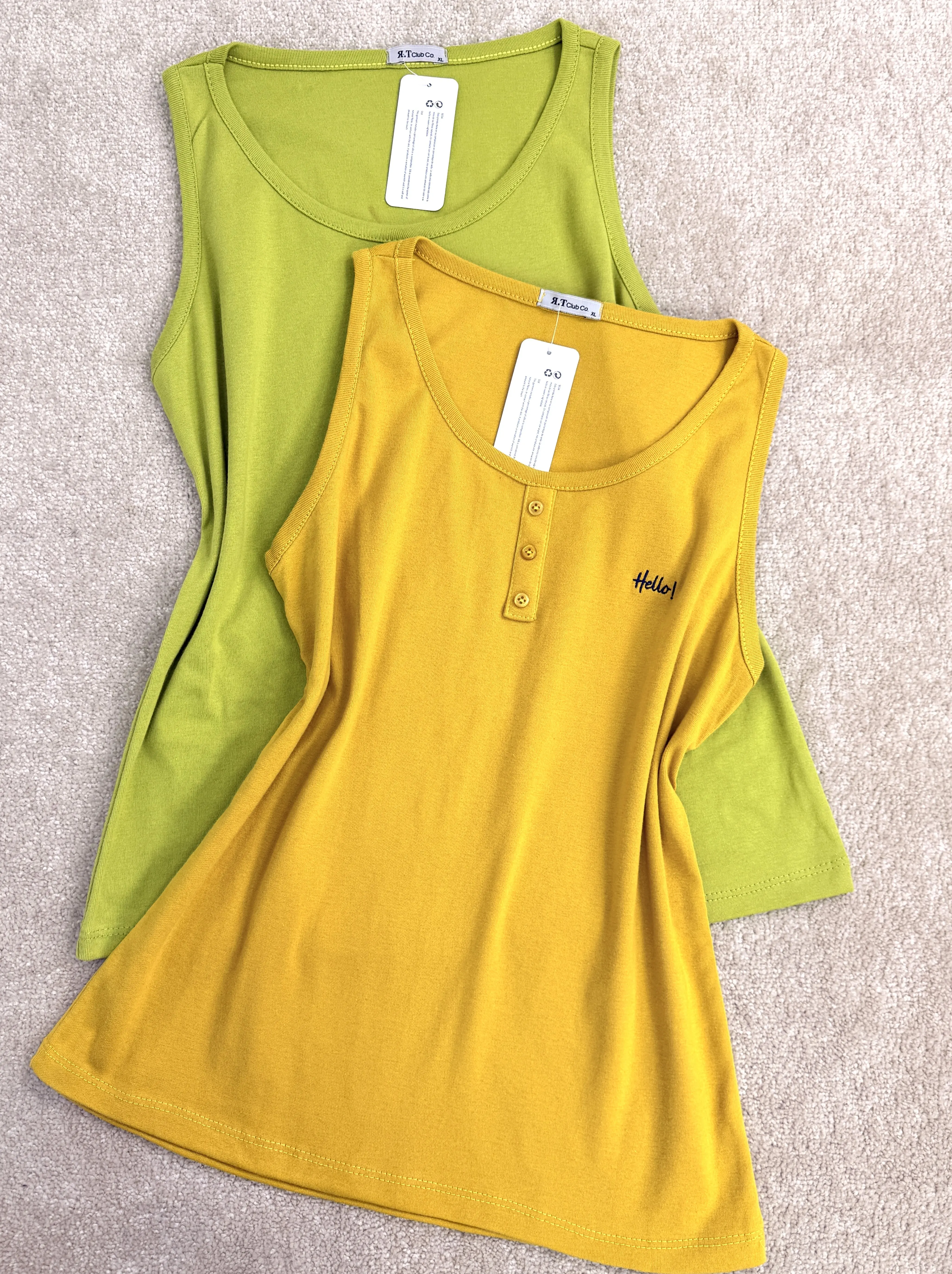 تاپ یقه سه دکمه